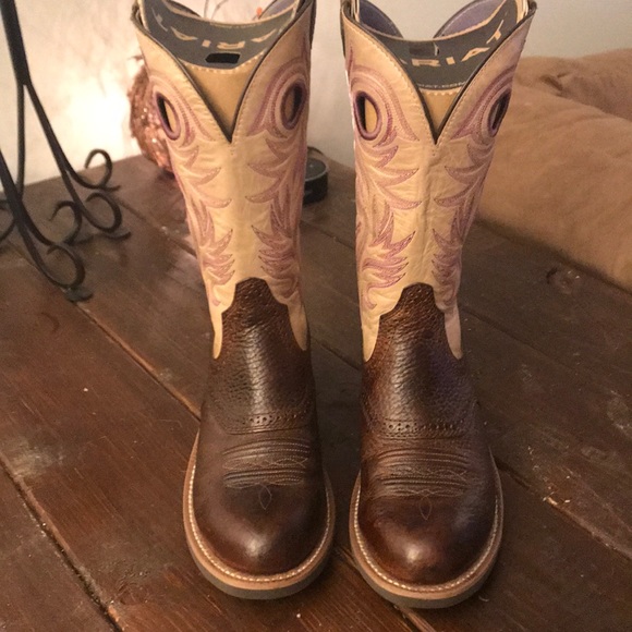 ariat shadow rider